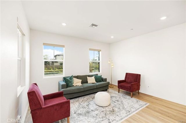 3906 E Coronado Privado, Ontario, CA 91761