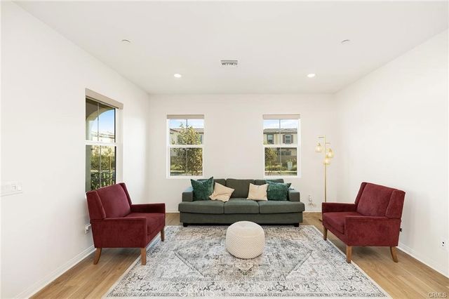 3906 E Coronado Privado, Ontario, CA 91761