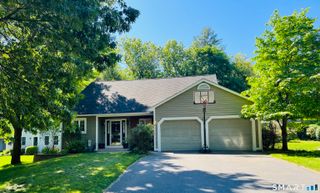 86 Lakewood Drive 86, South Windsor, CT 06074