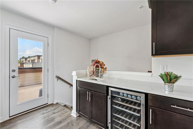 1049 Brandsford Street NW 27-01, Atlanta, GA 30318