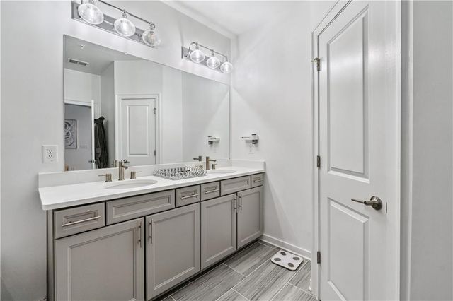 1049 Brandsford Street NW 27-01, Atlanta, GA 30318