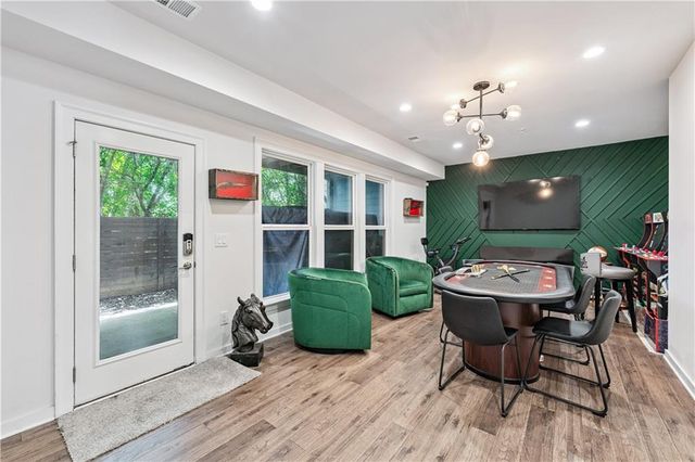 1049 Brandsford Street NW 27-01, Atlanta, GA 30318