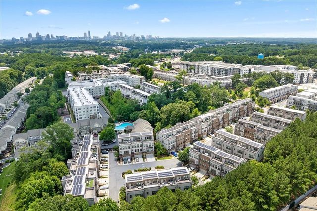 1049 Brandsford Street NW 27-01, Atlanta, GA 30318
