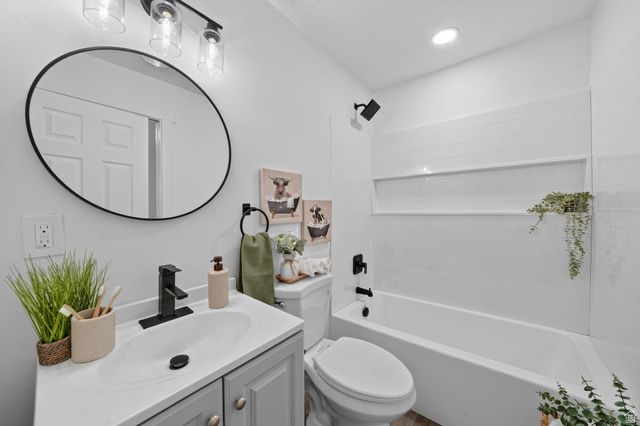 679 BROOKSIDE DR, Springville, UT 84663