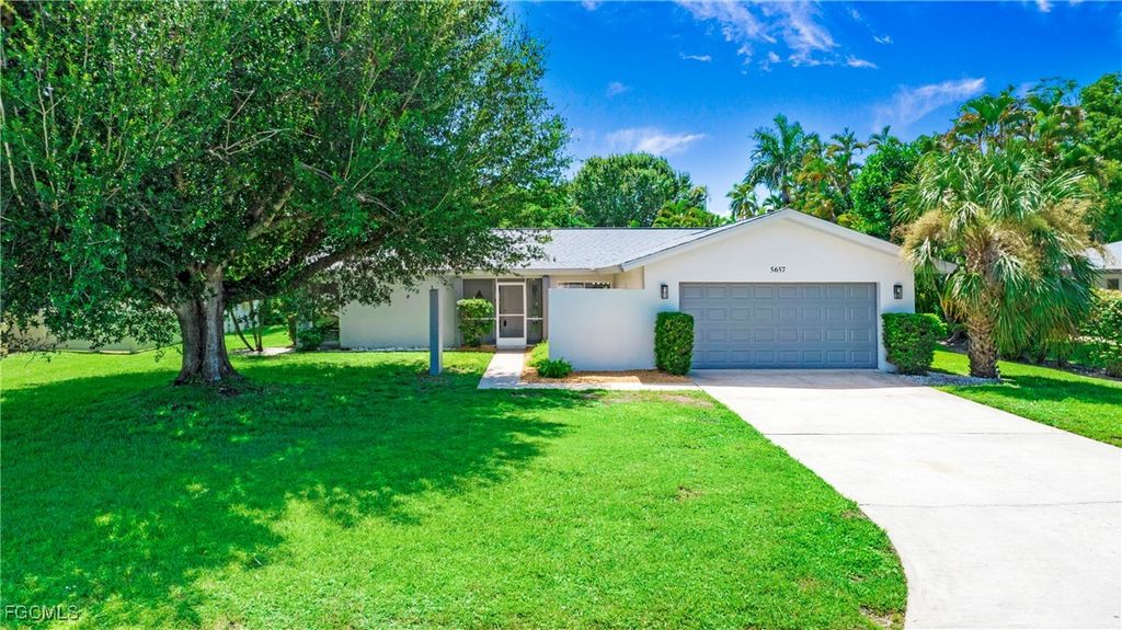 5657 Eichen CIR E, Fort Myers, FL 33919