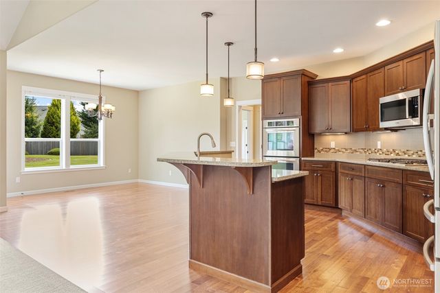 6826 47th Loop NE, Olympia, WA 98516