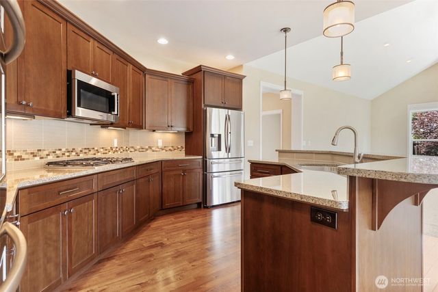 6826 47th Loop NE, Olympia, WA 98516