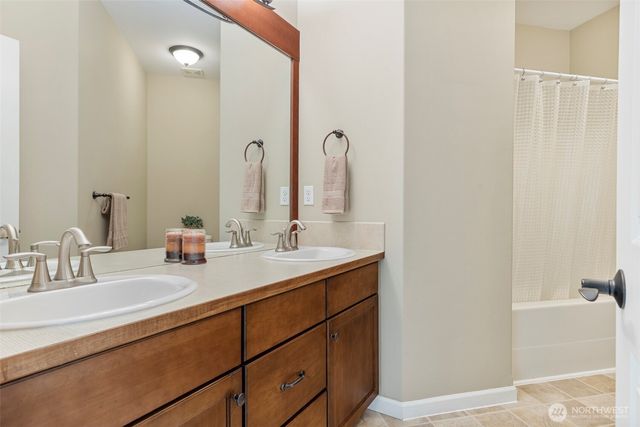6826 47th Loop NE, Olympia, WA 98516