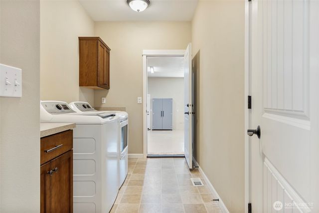 6826 47th Loop NE, Olympia, WA 98516