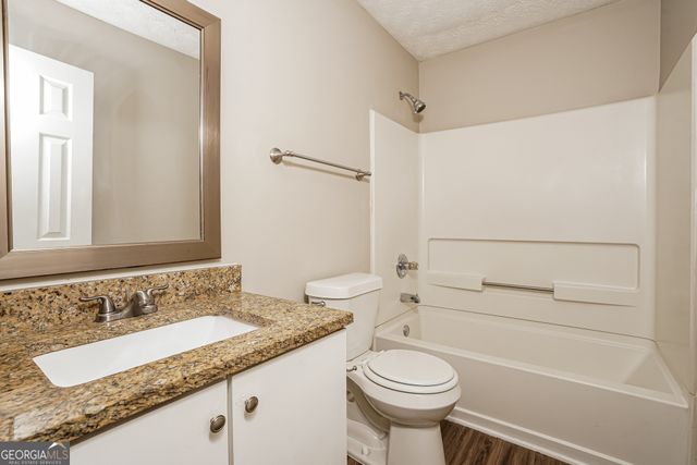 513 Easton Drive, Locust Grove, GA 30248