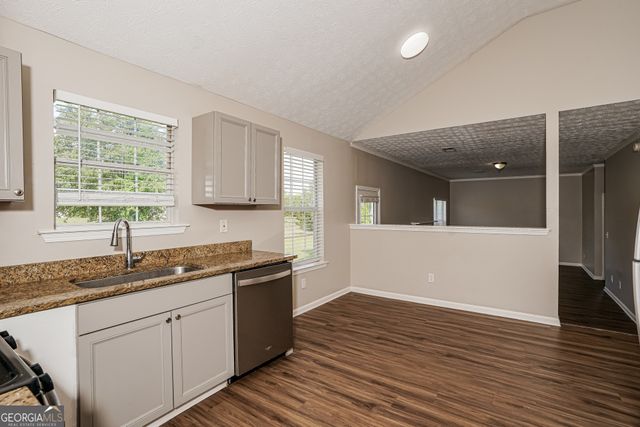 513 Easton Drive, Locust Grove, GA 30248