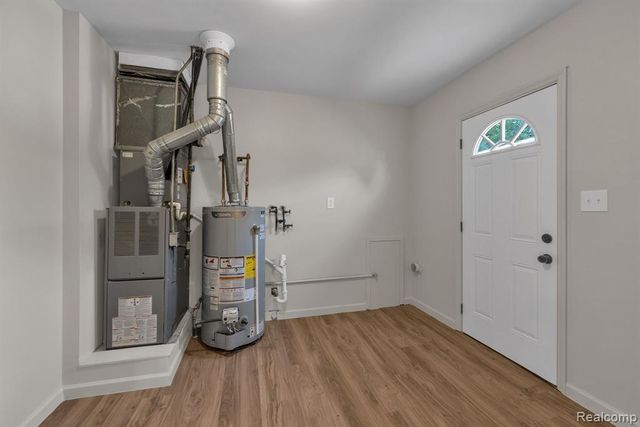 1433 Reo Avenue, Lincoln Park, MI 48146