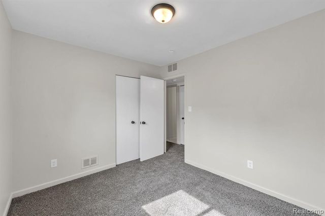 1433 Reo Avenue, Lincoln Park, MI 48146