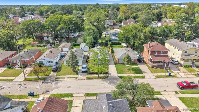 1433 Reo Avenue, Lincoln Park, MI 48146
