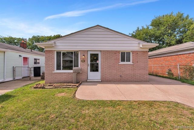 1433 Reo Avenue, Lincoln Park, MI 48146