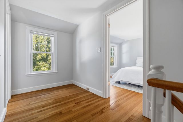 31 Zeller St, Boston, MA 02131