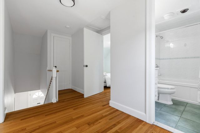 31 Zeller St, Boston, MA 02131