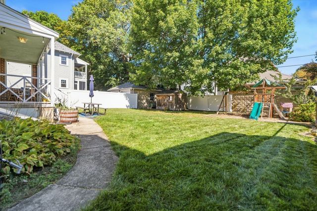 31 Zeller St, Boston, MA 02131