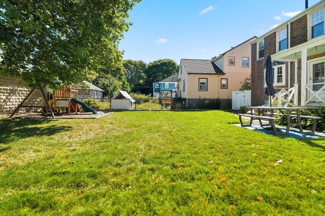 31 Zeller St, Boston, MA 02131