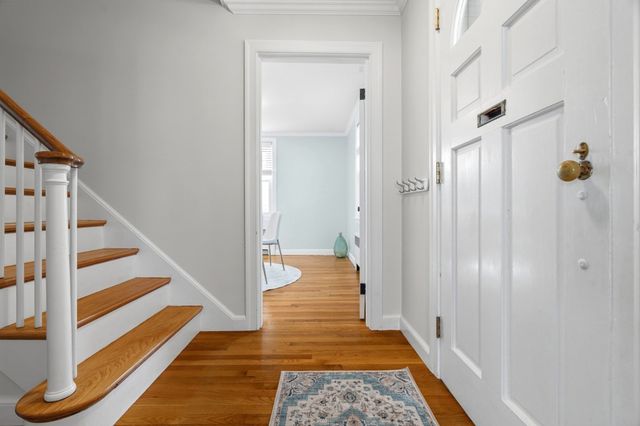 31 Zeller St, Boston, MA 02131