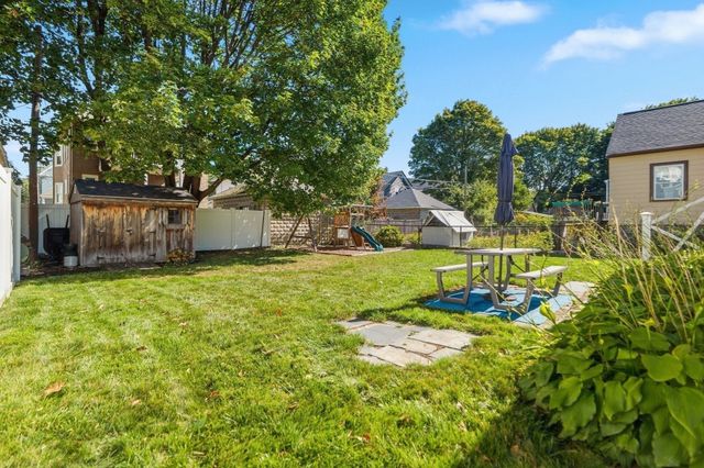 31 Zeller St, Boston, MA 02131