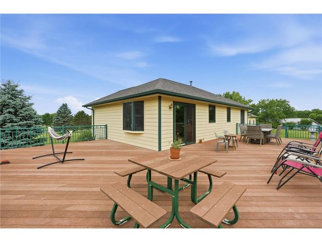 483 Prairie Lane, Hudson, WI 54016