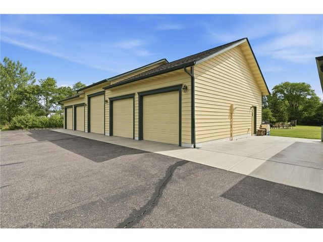 483 Prairie Lane, Hudson, WI 54016