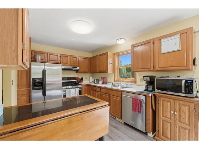 483 Prairie Lane, Hudson, WI 54016