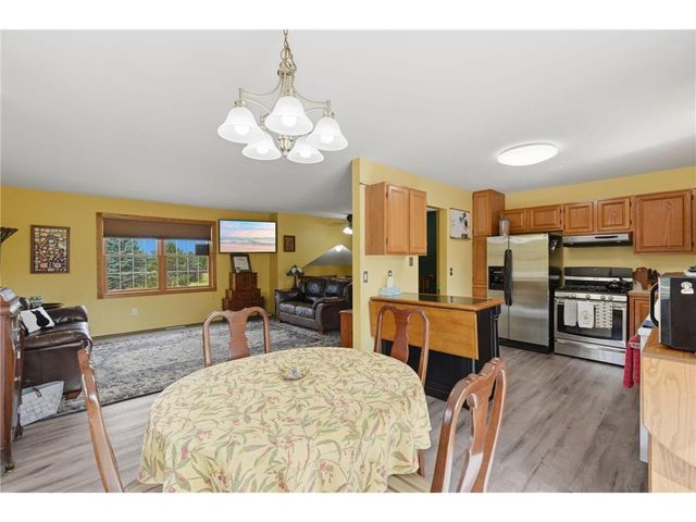 483 Prairie Lane, Hudson, WI 54016