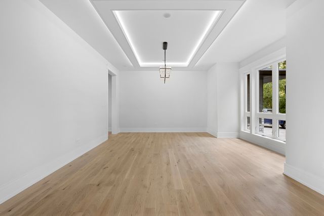 7309 W Palos Avenue, Palos Heights, IL 60463