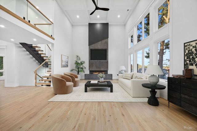 7309 W Palos Avenue, Palos Heights, IL 60463