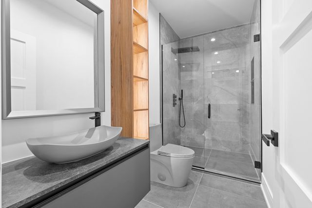 7309 W Palos Avenue, Palos Heights, IL 60463