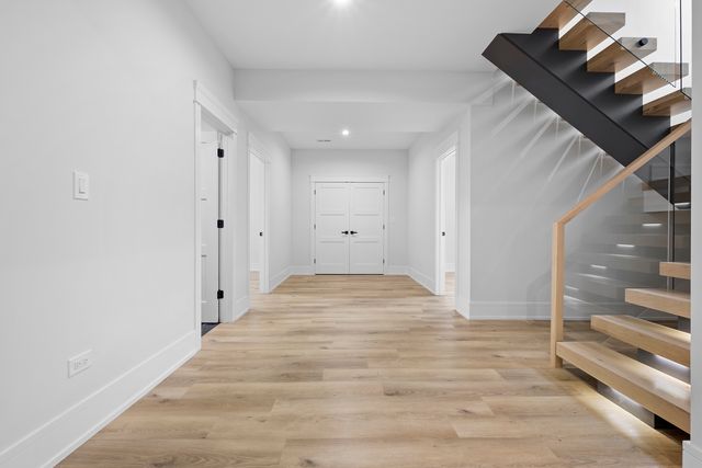 7309 W Palos Avenue, Palos Heights, IL 60463