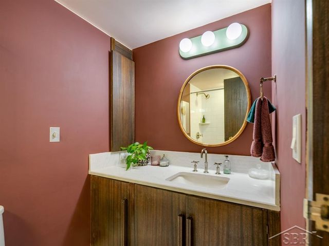 5208 Sunset Drive, Midland, MI 48640