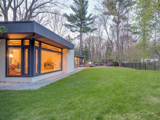 5208 Sunset Drive, Midland, MI 48640