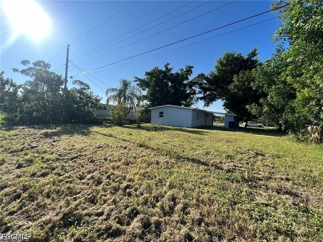 1109 Gifford AVE N, Lehigh Acres, FL 33936