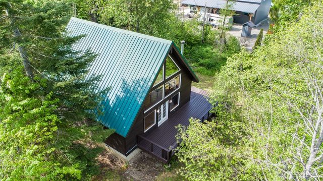 201 Pine Glen Drive, Easton, WA 98925