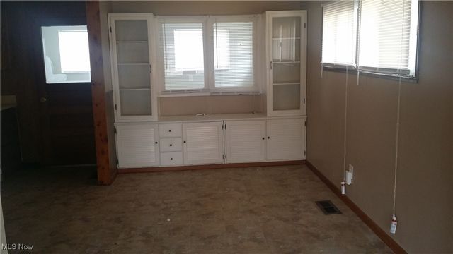 6574 Burton Drive, Brook Park, OH 44142