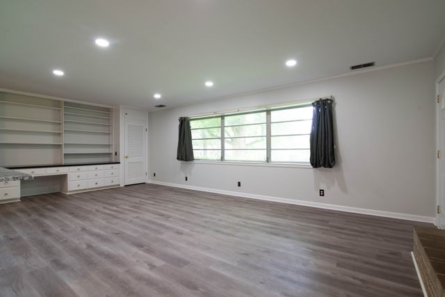 101 Wilkins Dr, Tullahoma, TN 37388