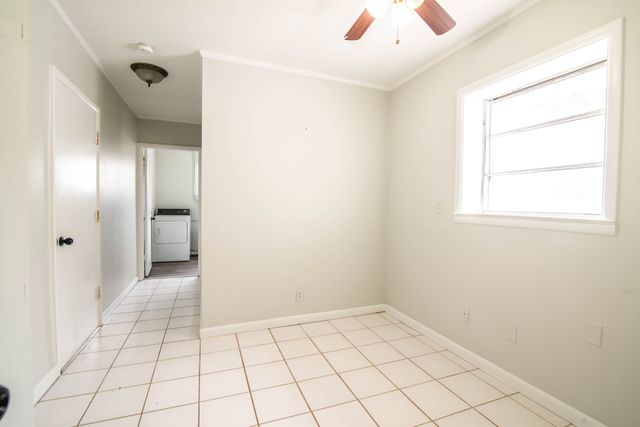 101 Wilkins Dr, Tullahoma, TN 37388