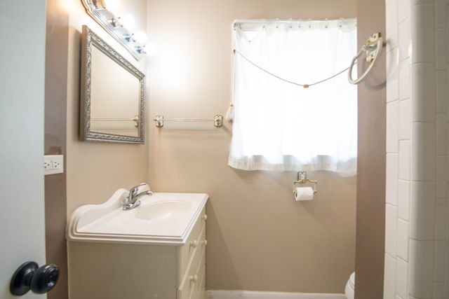 101 Wilkins Dr, Tullahoma, TN 37388