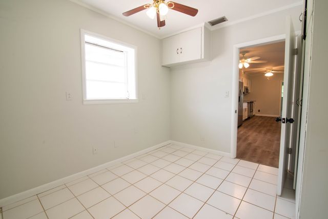 101 Wilkins Dr, Tullahoma, TN 37388