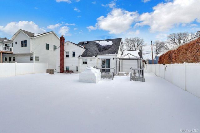 3354 2nd Street, Oceanside, NY 11572