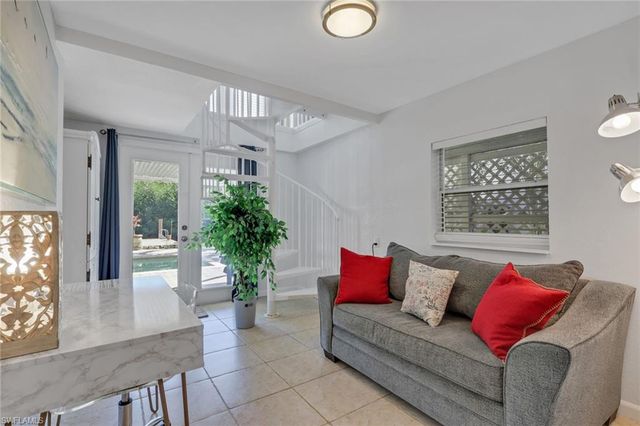 1292 Grand Canal DR, Naples, FL 34110