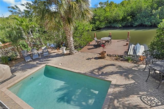 1292 Grand Canal DR, Naples, FL 34110