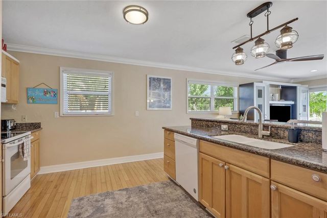 1292 Grand Canal DR, Naples, FL 34110