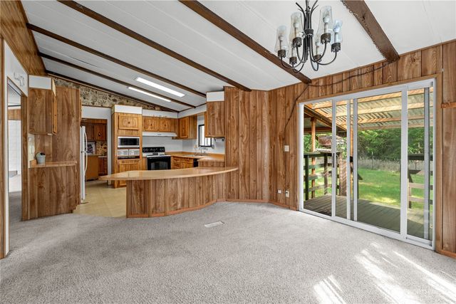 110 Chandler Road, Chehalis, WA 98532