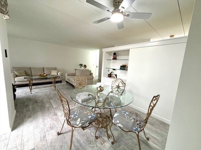 6 Old Stone Way 3, Weymouth, MA 02189