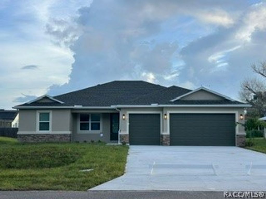 2171 Fallon Boulevard NE, Palm Bay, FL 32907