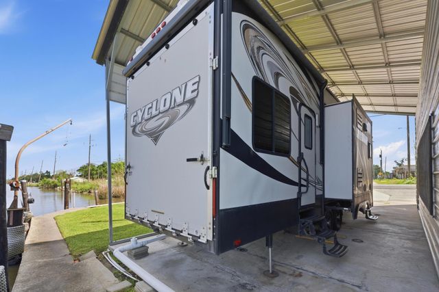 924 Highway 55, Montegut, LA 70377